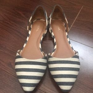 Navy and cream pointed toe flats